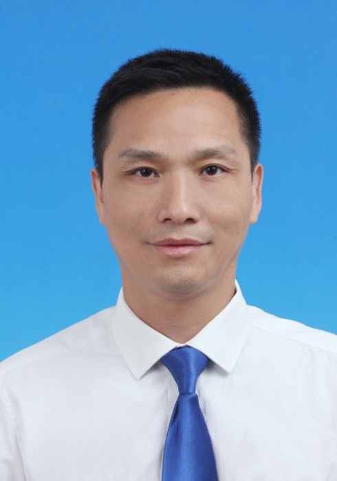 D06032 姜伟强 职务 针灸推拿科兼治未病科（景福华堂）主任 职称 副主任中医师 党员.JPG